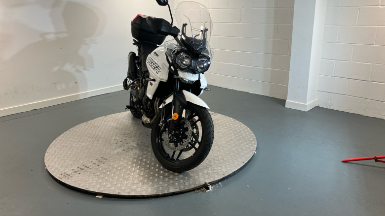 Triumph Tiger 800 XCX (15MY)